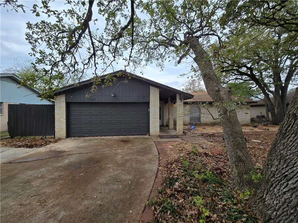 1211 Austin Avenue, College Station, TX 77845 - Image #1