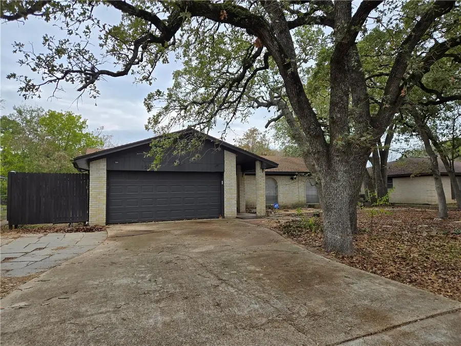 1211 Austin Avenue, College Station, TX 77845 - Image #2