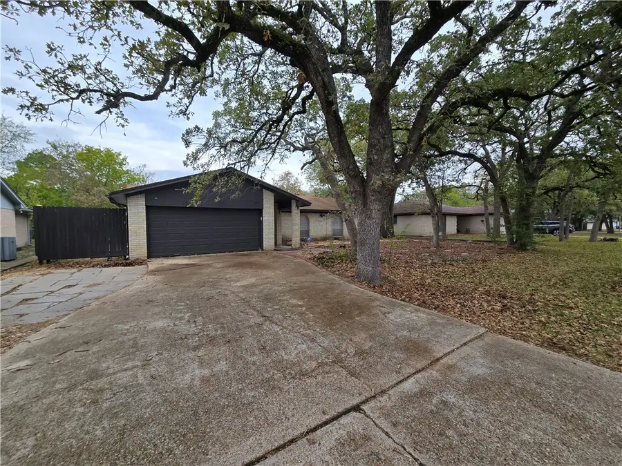 1211 Austin Avenue, College Station, TX 77845 - Image #3