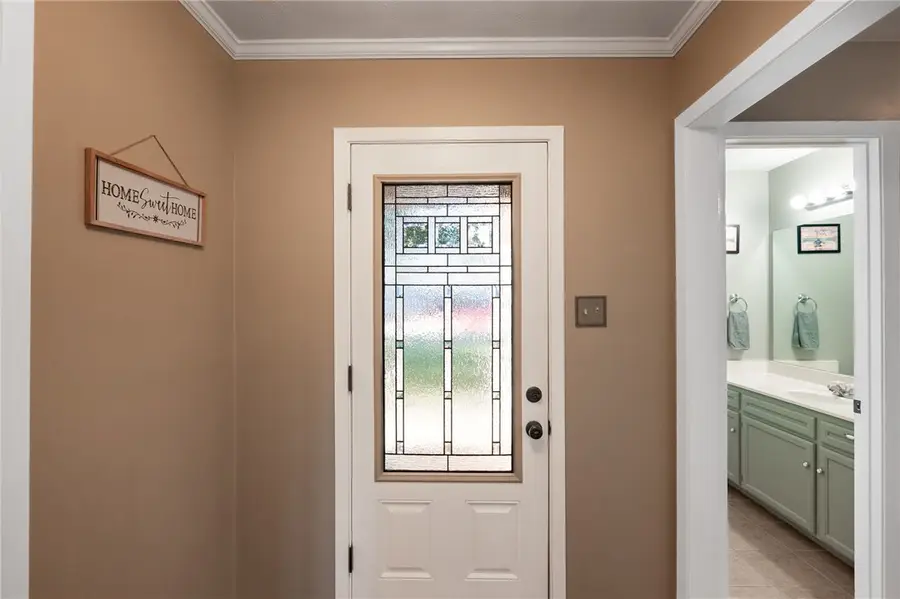 106 N Hills Circle, Franklin, TX 77856 - #2