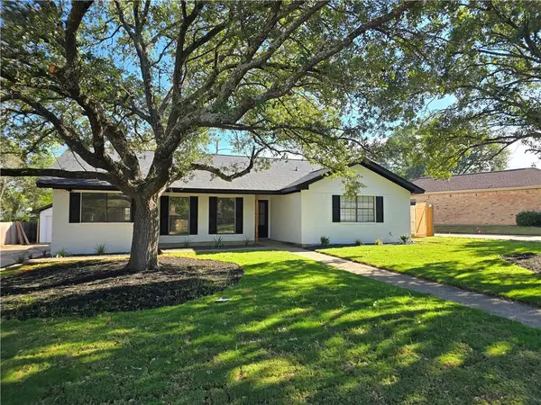 2514 Briarwood Circle, Bryan, TX 77802
