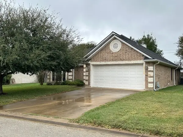 702 Woodson Drive, Caldwell, TX 77836