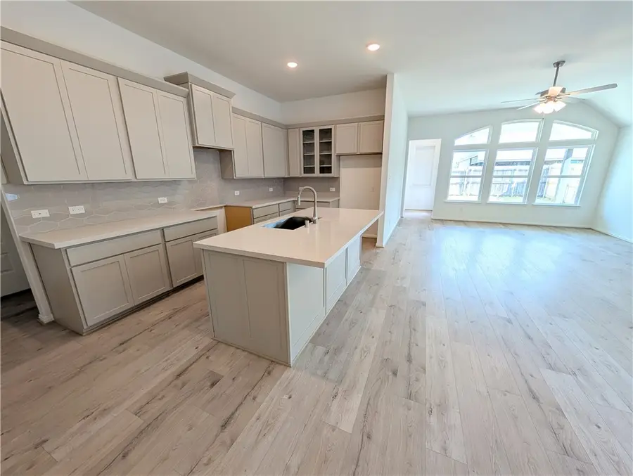 6327 Fulton Drive, College Station, TX 77845 - Image #3