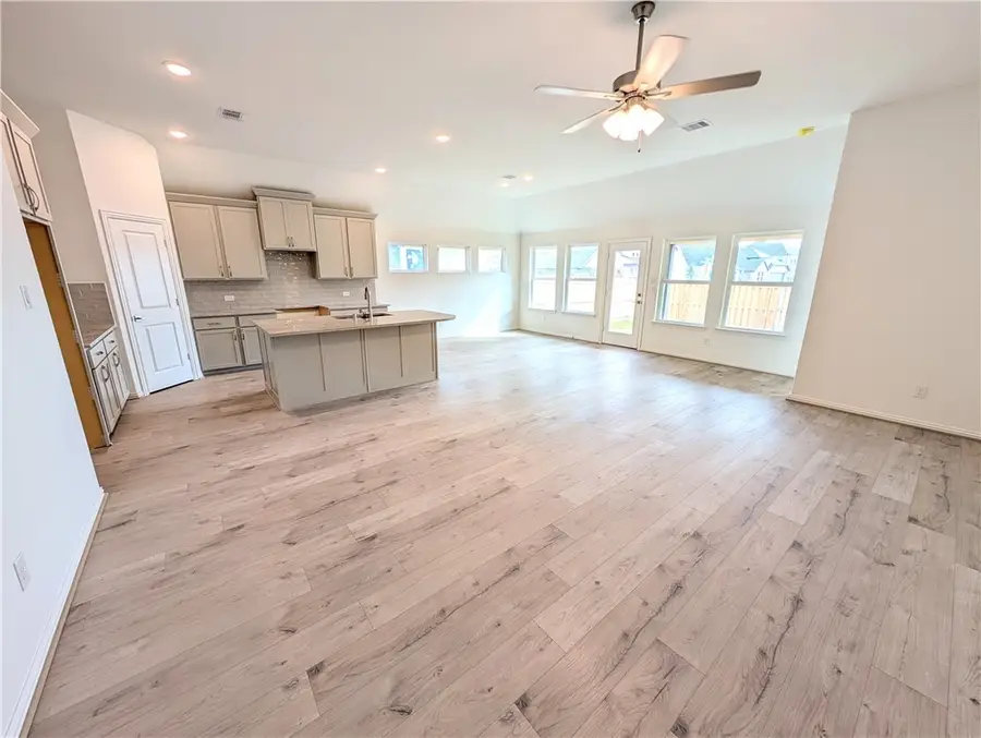 6222 Greenville Drive, College Station, TX 77845 - Image #3