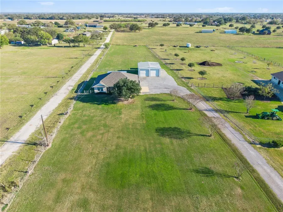 10678 Oak Lake Road, Bryan, TX 77808 - Image #2
