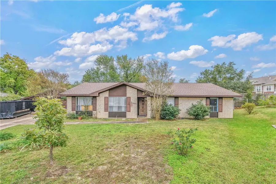 2500 Briarwood Circle, Bryan, TX 77802 - Image #2