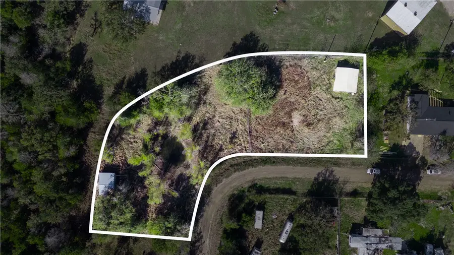 106 Shady Oaks Lane, Somerville, TX 77879 - Image #2