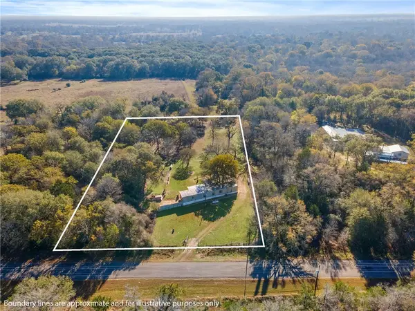 2205 Mallard Drive, Caldwell, TX 77836