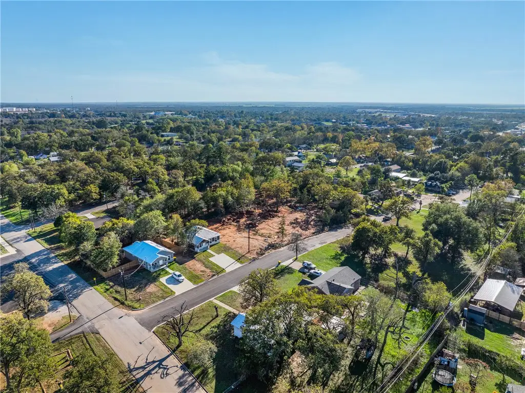 121 Crestway Street, Hearne, TX 77859 - Image #1