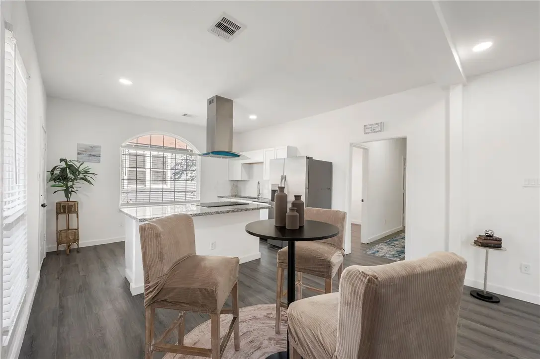 906 E Washington Avenue, Navasota, TX 77868 - #1