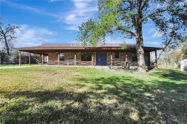 9634 Highway 21 W, North Zulch, TX 77872