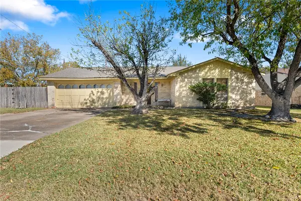2901 Oakside Drive, Bryan, TX 77802