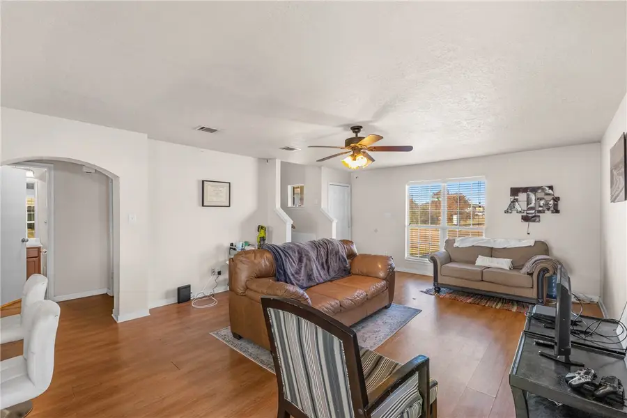 4122 Mcfarland Drive, College Station, TX 77845 - Image #3