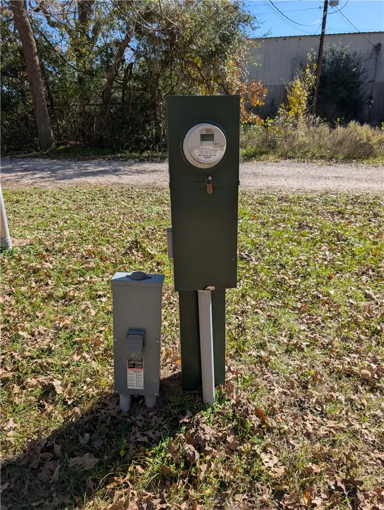 1524 Paradise Way, Navasota, TX 77868 - #1