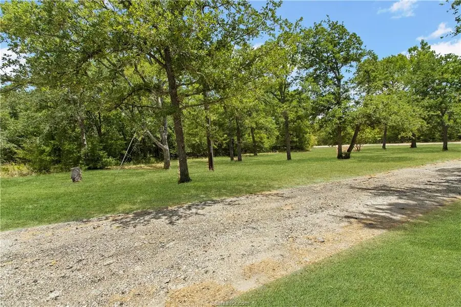 5846 Thousand Oaks Road, College Station, TX 77845 - #3