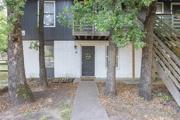 706 Navidad Street, Bryan, TX 77801