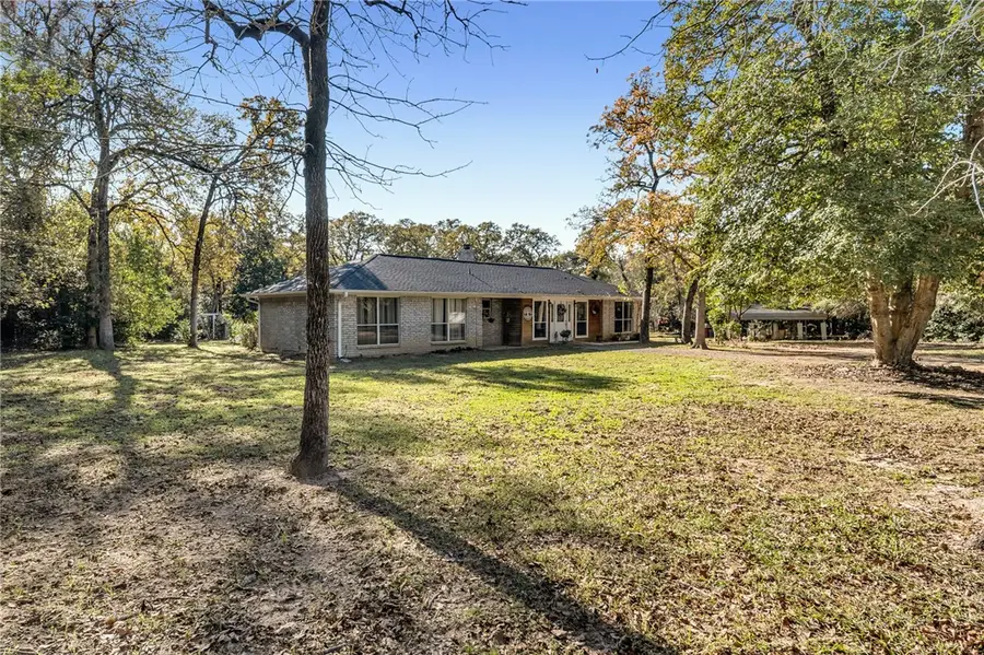 6 W Trail Lane, Normangee, TX 77871 - Image #2