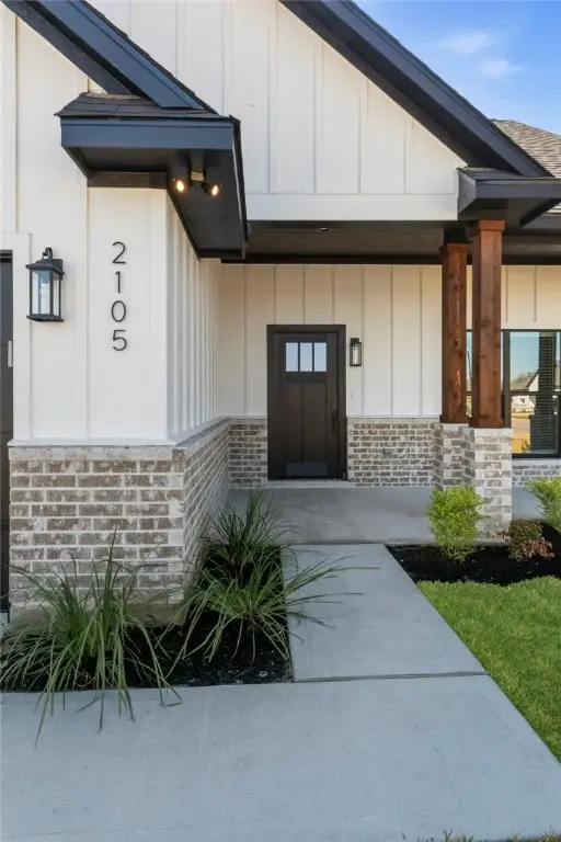 2105 Zebrina Court, Bryan, TX 77807 - Image #3