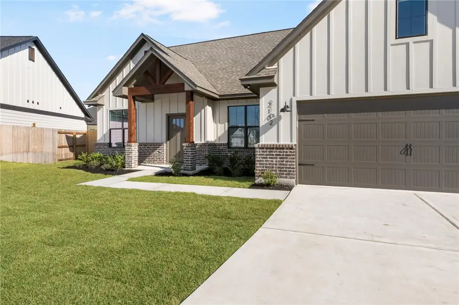 2102 Joppi Court, Bryan, TX 77807 - Image #2