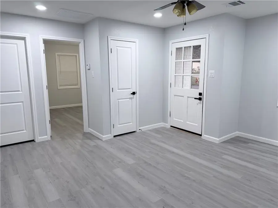 502 Willow Circle, Brenham, TX 77833 - #3