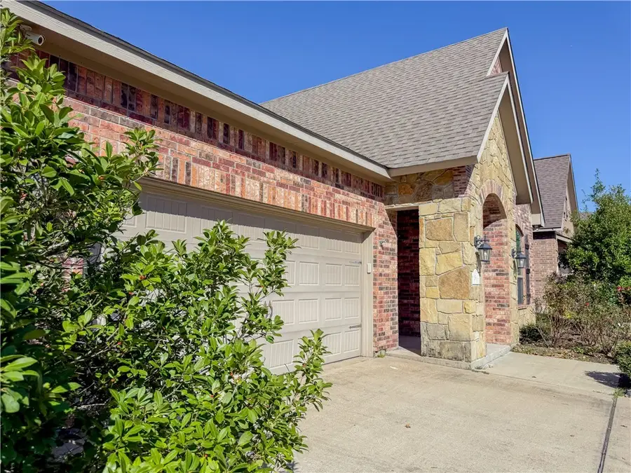 2504 Kinnersley Lane, College Station, TX 77845 - Image #3