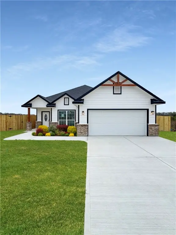 2100 Zebrina Court, Bryan, TX 77807