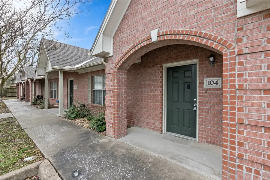 1702 Deacon Drive #104, College Station, TX 77845-5353 - Image #2