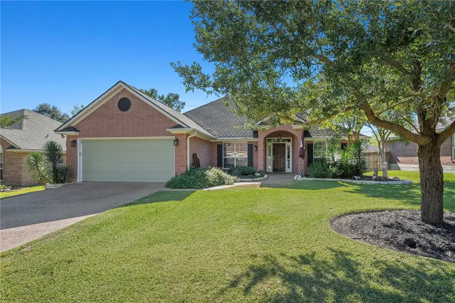 4906 Winchester Drive, Bryan, TX 77802 - Image #2