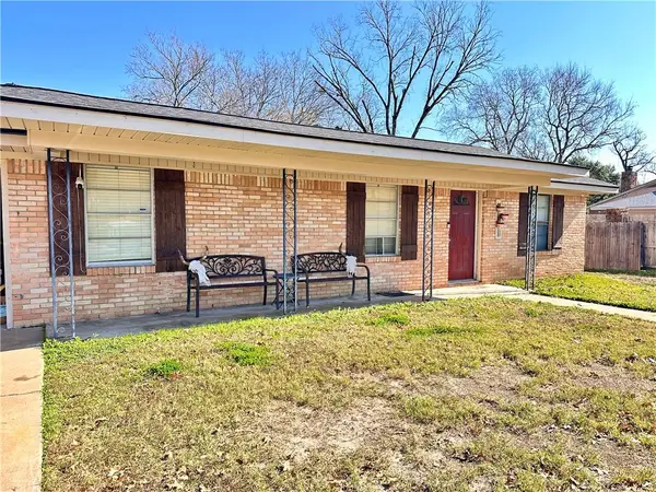 2501 Wayside Drive, Bryan, TX 77802