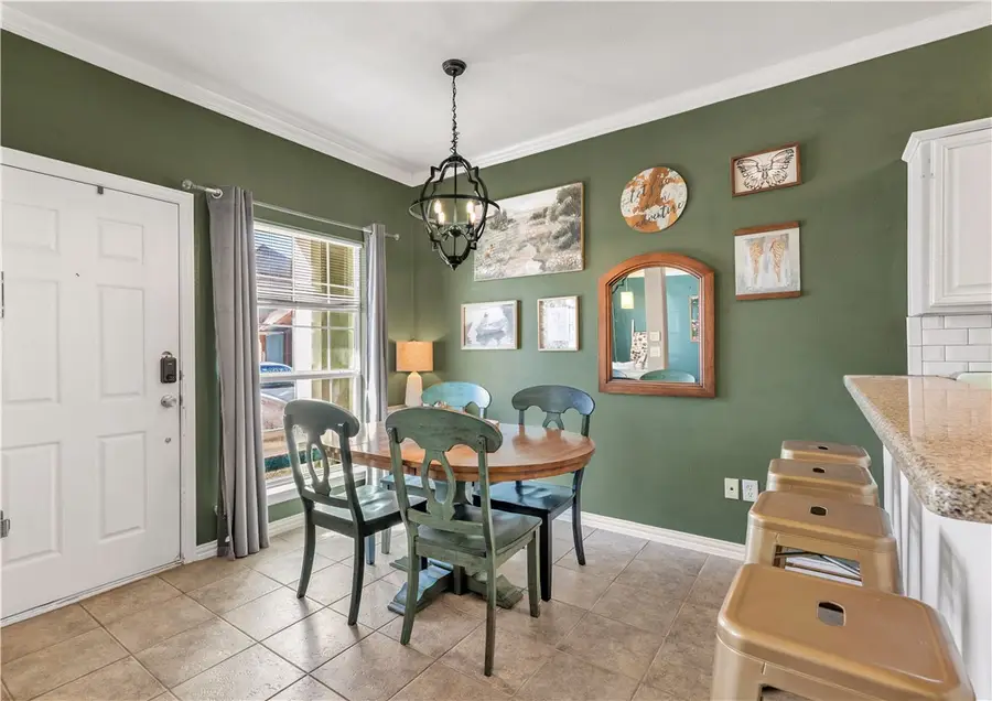 1001 Krenek Tap Road #304, College Station, TX 77840 - Image #3