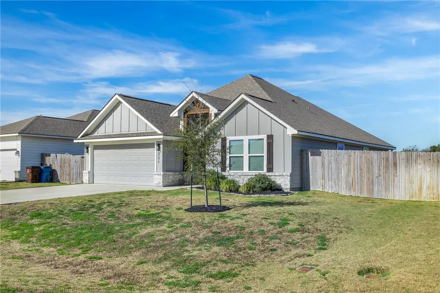 221 Brazos Bend, Snook, TX 77878 - Image #2