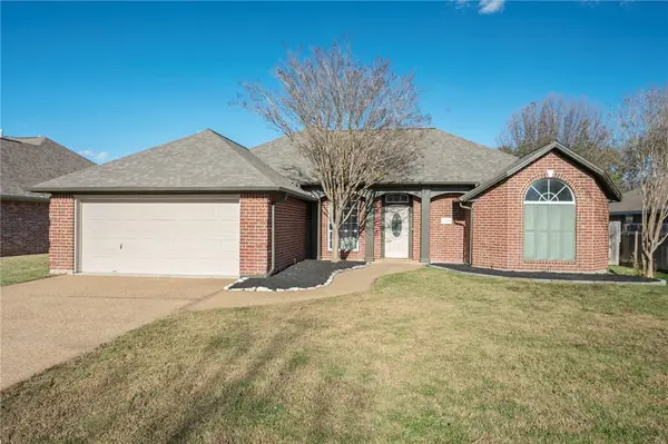 2913 Meadowbrook Court, College Station, TX 77845