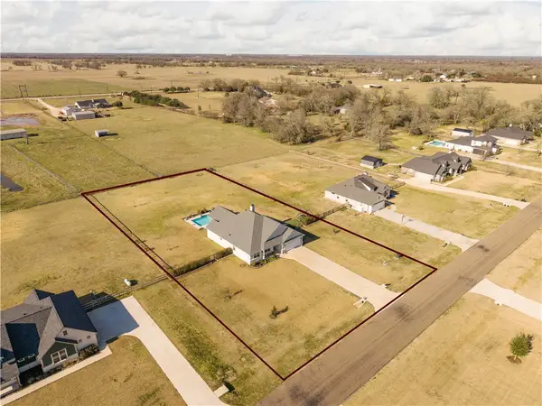 10323 Whiskey River Road, Bryan, TX 77808