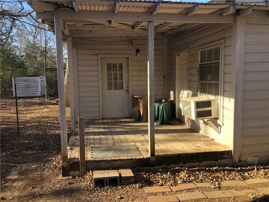 950 Deer Hill Drive, Bryan, TX 77807 - Image #3