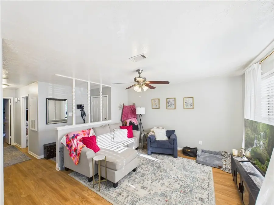 2201-03 Crest, College Station, TX 77840 - Image #3