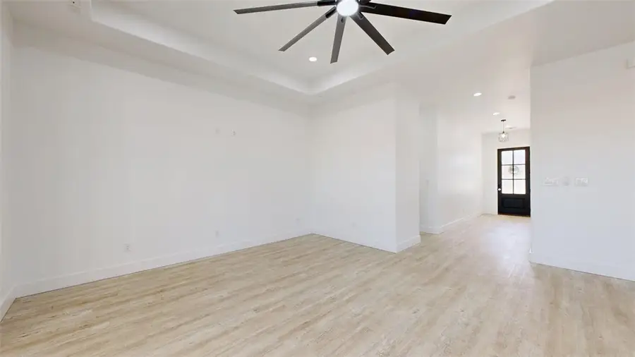 4867 N Oakland Lane, Bryan, TX 77808 - Image #3