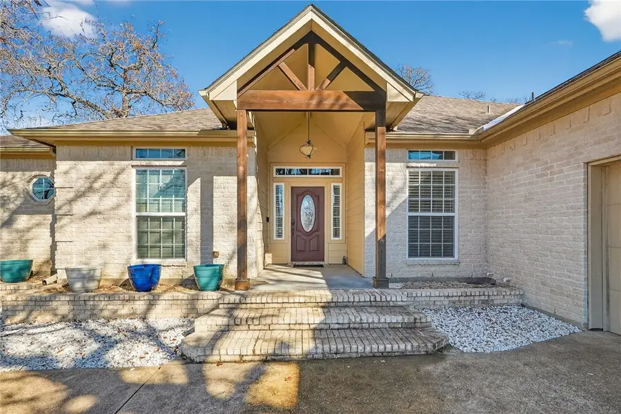 22 Golfview Drive, Hilltop Lakes, TX 77871 - #2