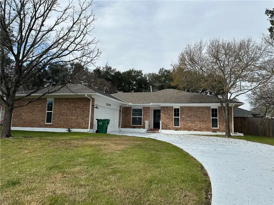 2507 Oak Circle, Bryan, TX 77802 - Image #2