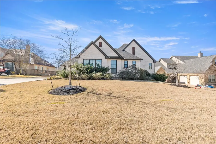 3223 Pinyon Creek Drive, Bryan, TX 77807 - Image #2