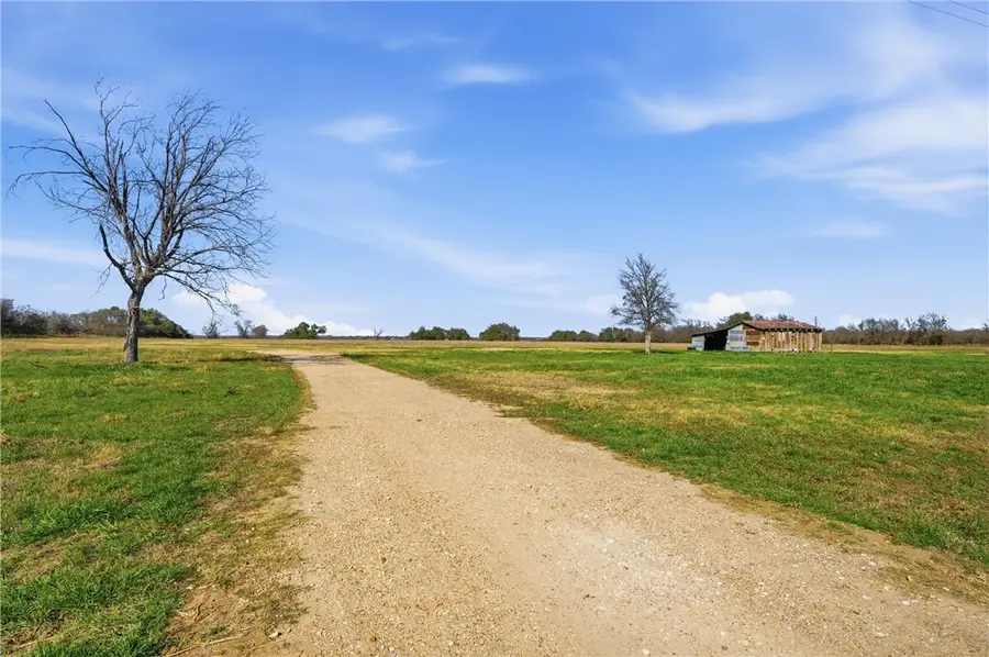 2375 Fm 935, Chilton, TX 76632 - #2