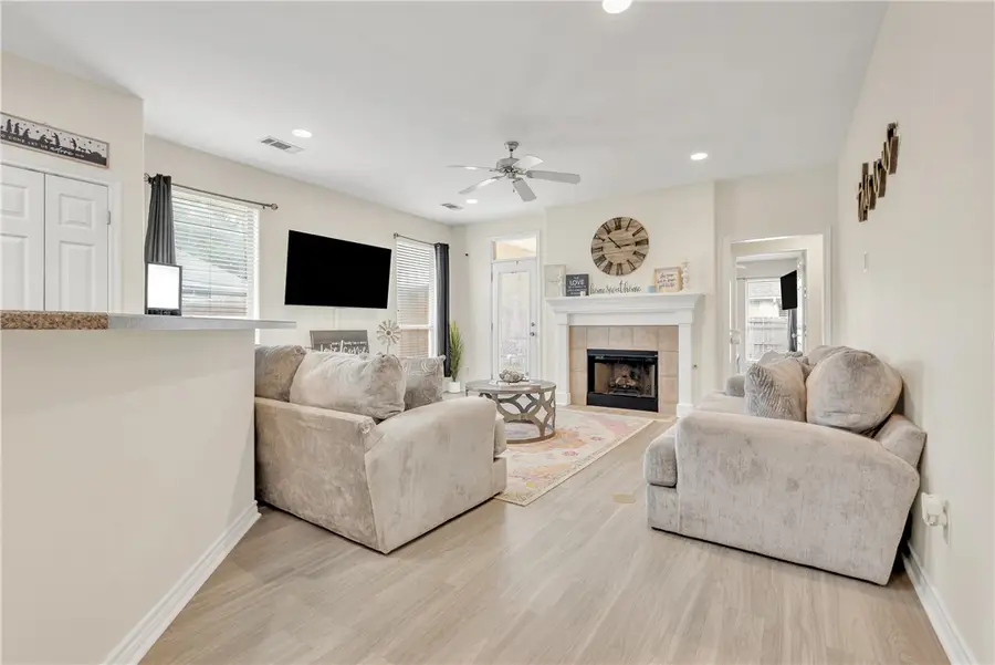 217 Karten Lane, College Station, TX 77845 - Image #3