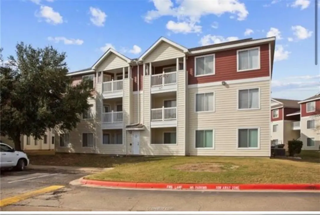 517 Southwest Parkway #302, College Station, TX 77840 - Image #1