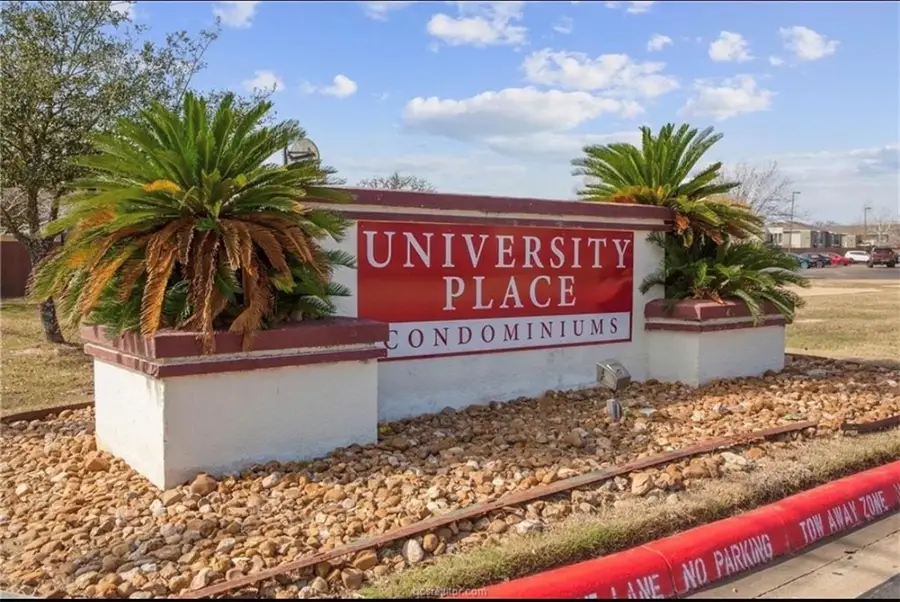 517 Southwest Parkway #302, College Station, TX 77840 - Image #2