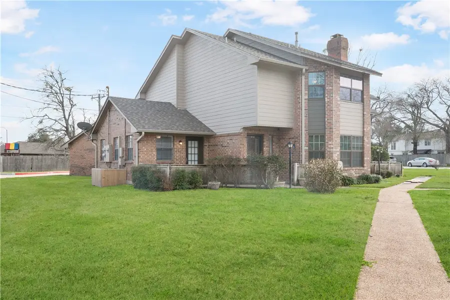 2400 Longmire Drive #401, College Station, TX 77845 - Image #2