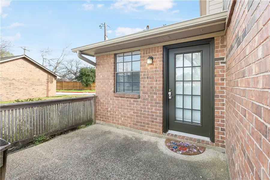 2400 Longmire Drive #401, College Station, TX 77845 - Image #3