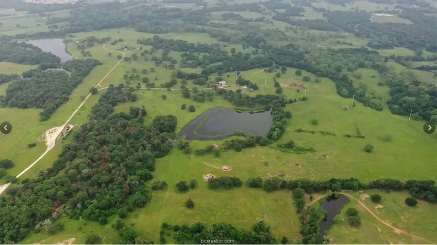 4342 Dobrovolny Lane W, Bryan, TX 77807 - Image #3