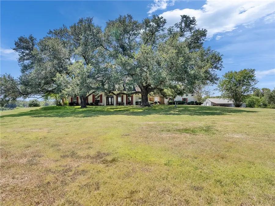 9265 Wren Lane, Bellville, TX 77418 - #2