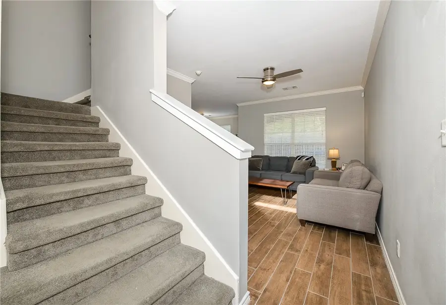 1425 W Villa Maria Road #103, Bryan, TX 77801 - Image #2