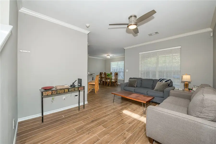 1425 W Villa Maria Road #103, Bryan, TX 77801 - Image #3