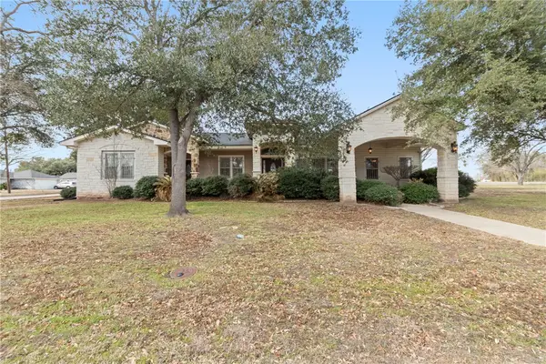 900 N Randolph Avenue, Bryan, TX 77803